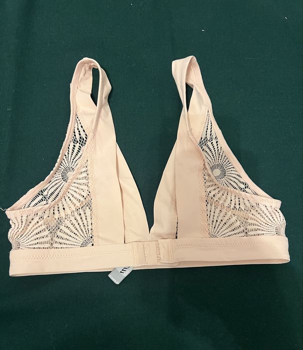 Bustiera reglabila, dantelata , bej, de la Etam