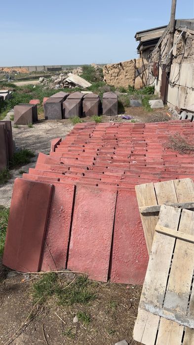 Шляпа козерог шлакоблокқа қоятын