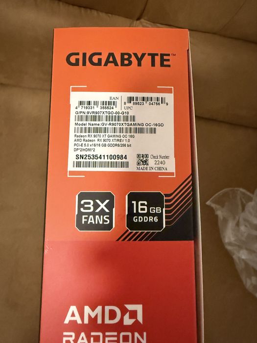 Placă video GIGABYTE