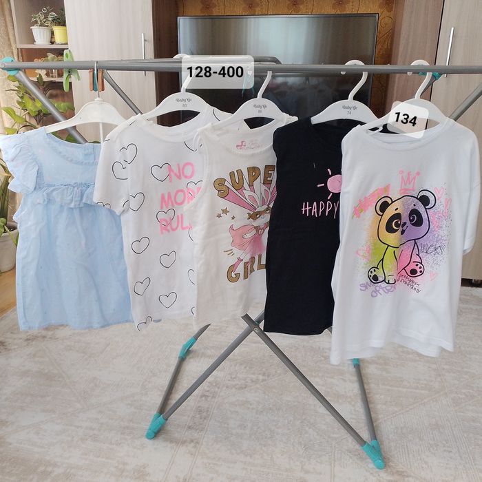 Продам одежду на девочку 7-8л.