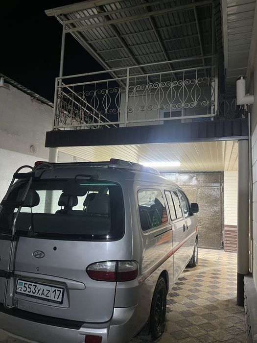 Hyundai Starex 11 мест
