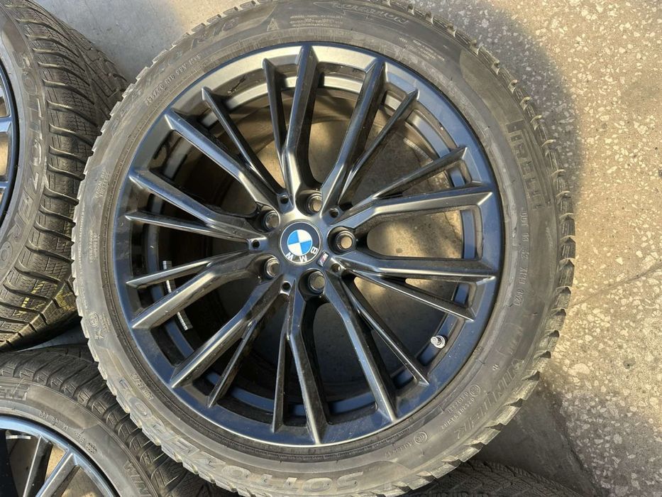 BMW G20 225/45/18 255/40/18 Pirelli
