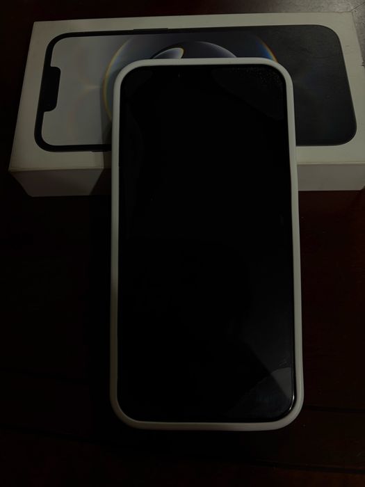 iPhone 16e 128GB Black, полный комплект