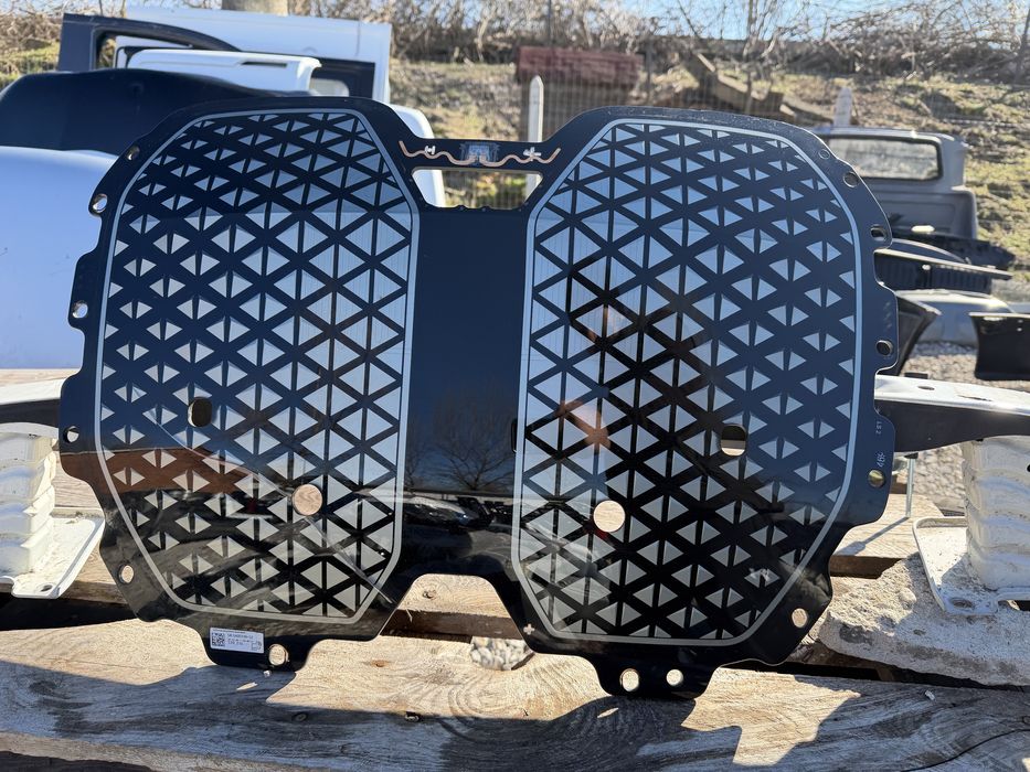 Решетка BMW IX20/I20