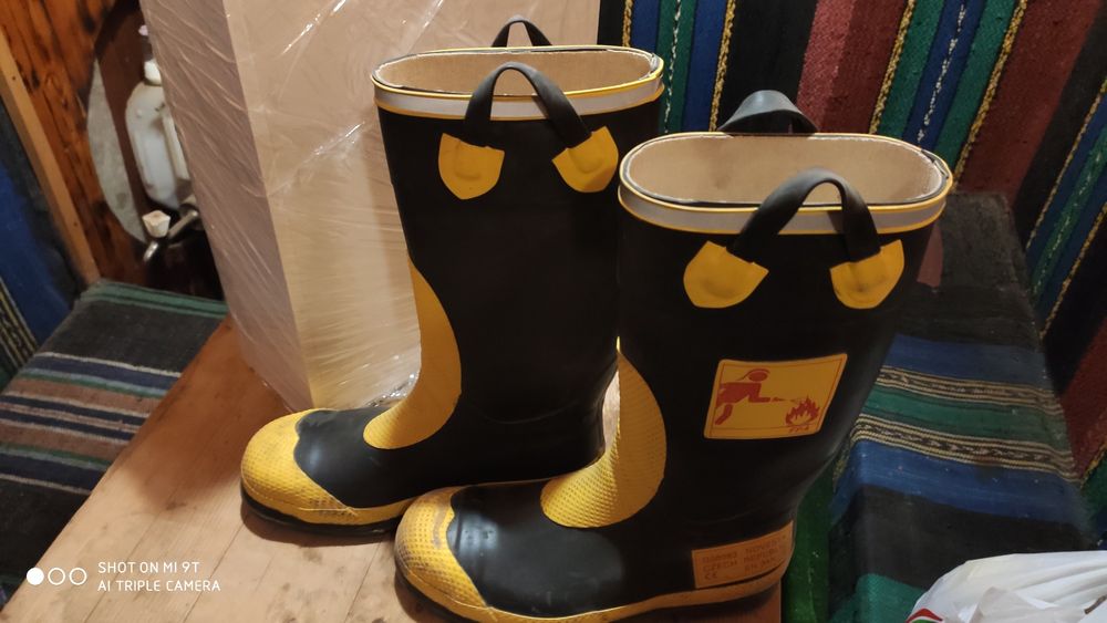 Ботуши противопожарни-НОВИ.