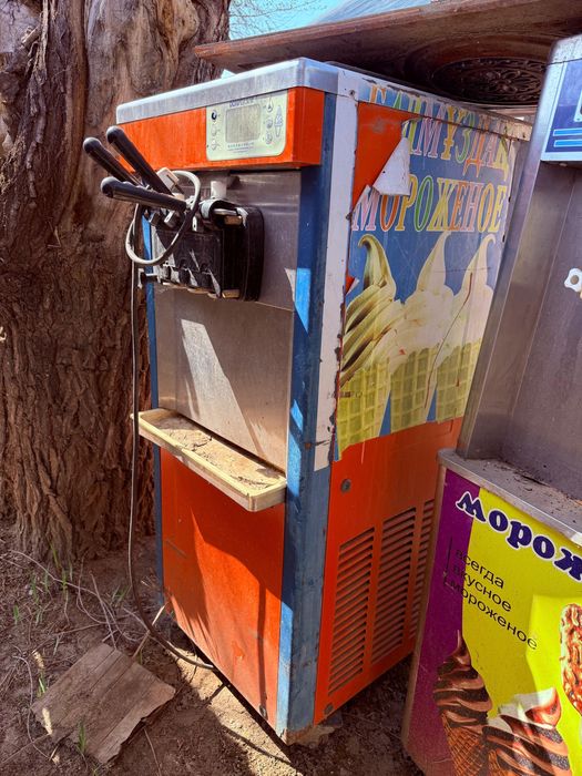 Аппарат для мороженое 2 штуки