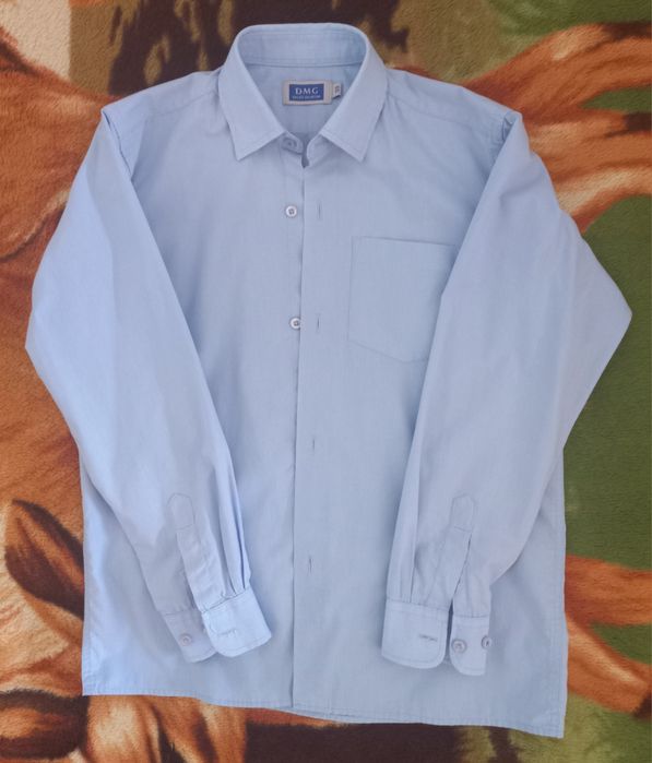 Продам рубашки 33 размер