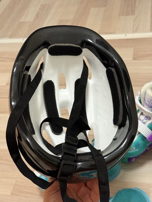 Прдам ролики новые