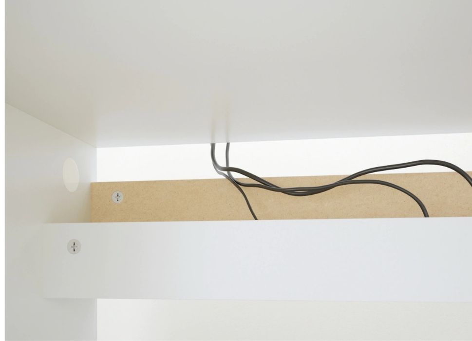 Стол письменный икеа мальм