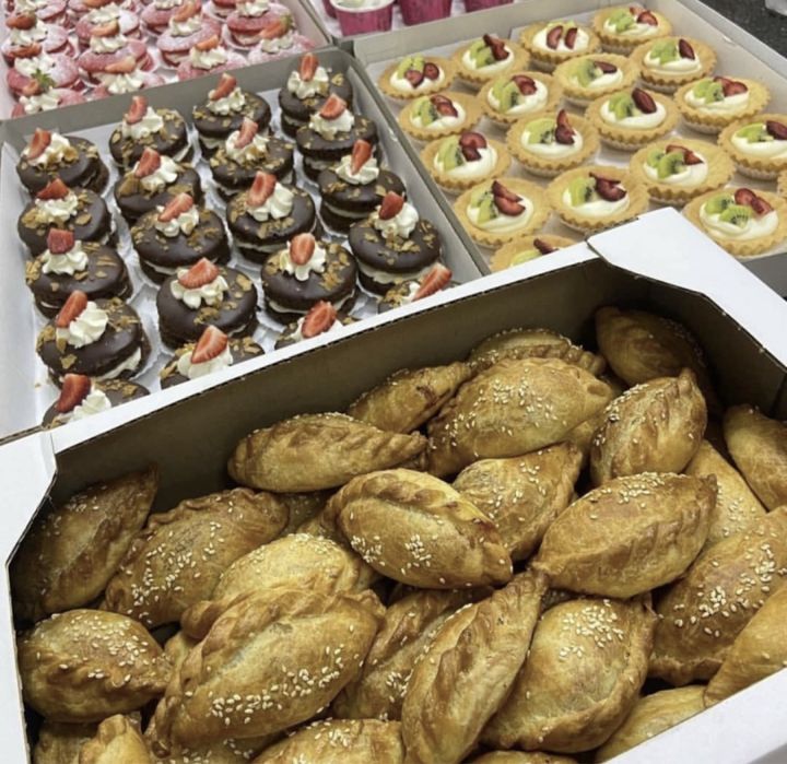 Пирожный, самса, бауырсақ