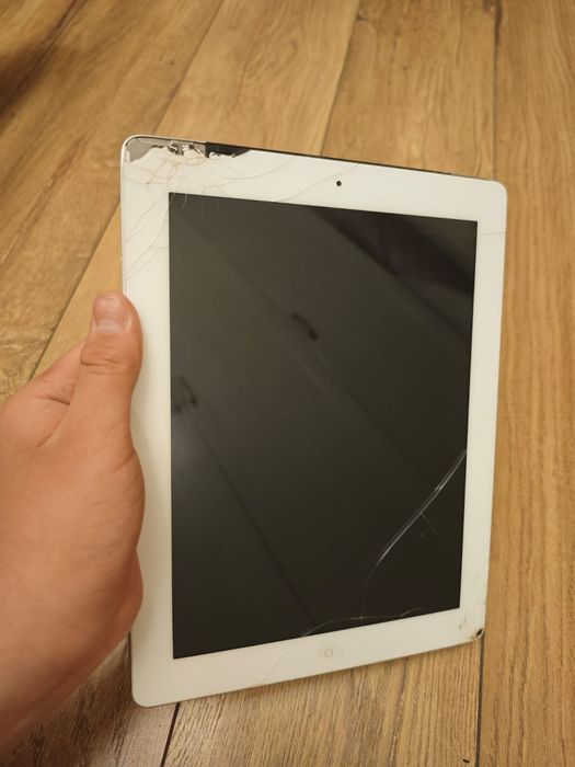 Ipad, 5 лет лежал в полке