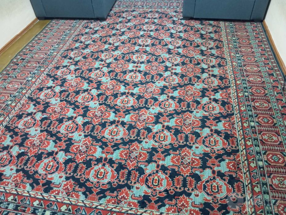 Gilam sotiladi 3x4