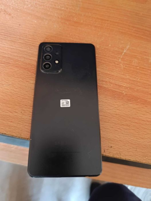 Продавам два самсунга галакси А72 6GB | 128GB черен и син