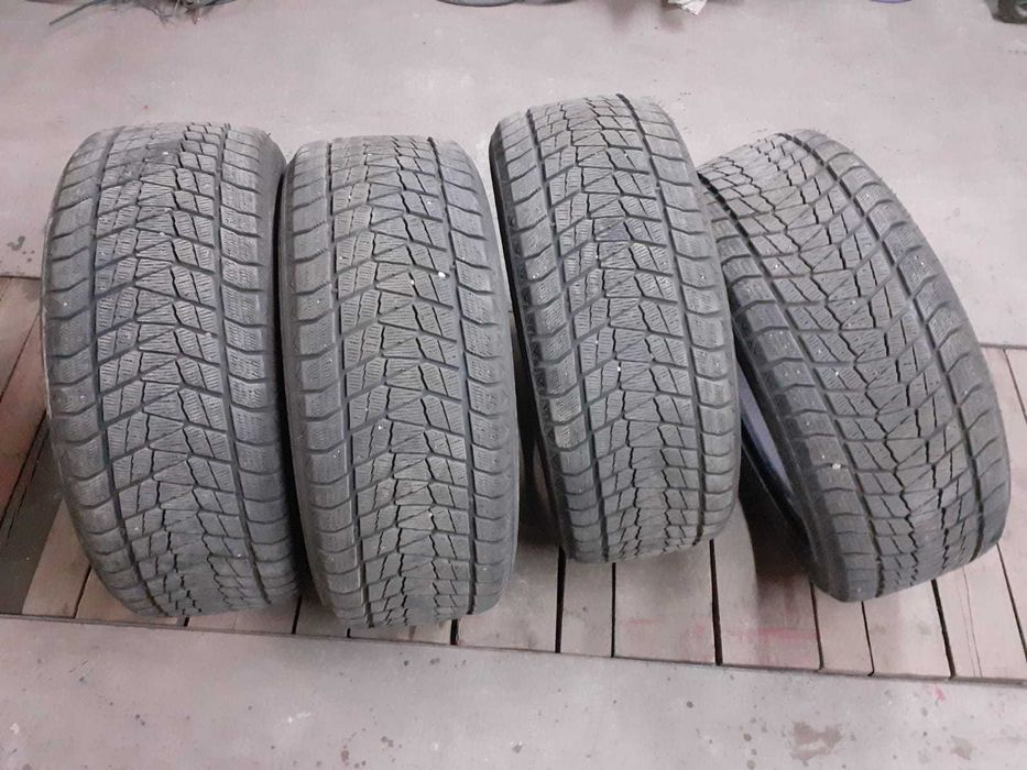 Продам резину 285/50/20