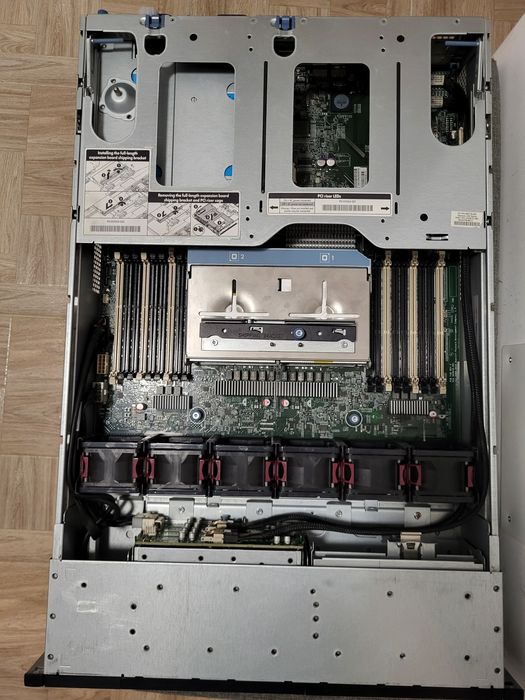 Server HP Proliant DL380 G7 2 x INTEL 6 CORE X5660 2.8Ghz