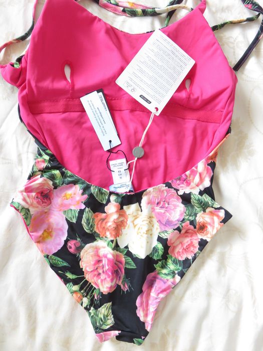 Цял бански Blumarine, XS - S, нов