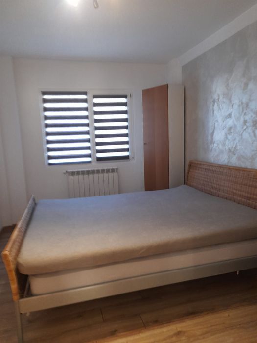 Apartament trei camere