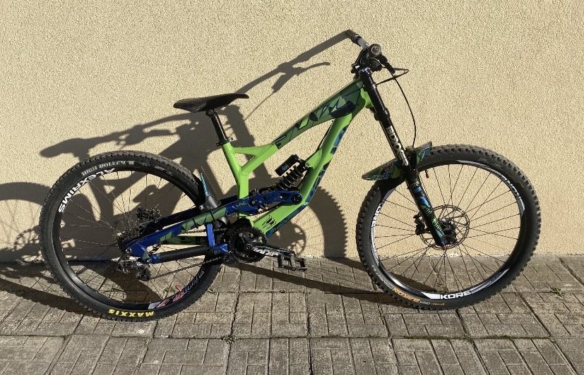 Yt Tues отлично състояние