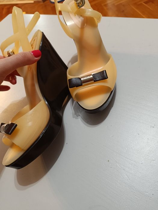 Сандали Furla 37 номер