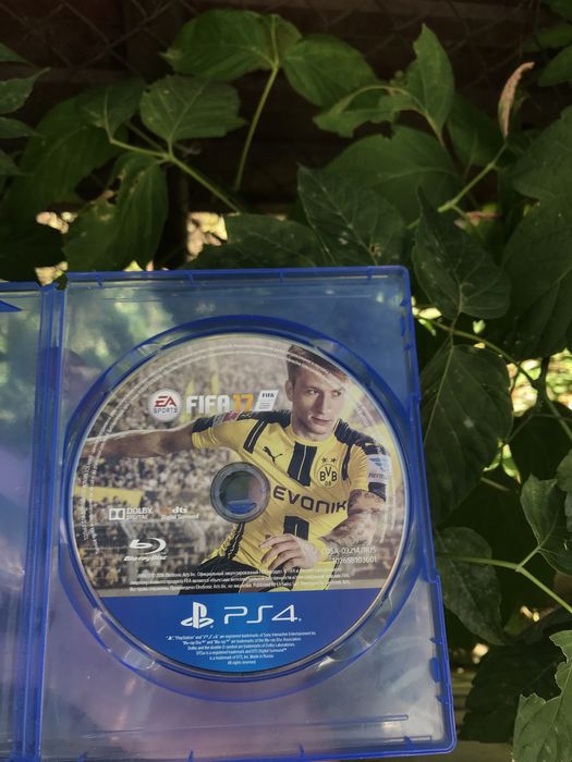 продам игры плейстейшин 4 / PS4