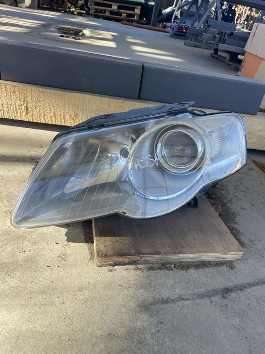 Оригинален ляв фар от фолксваген пасат b6