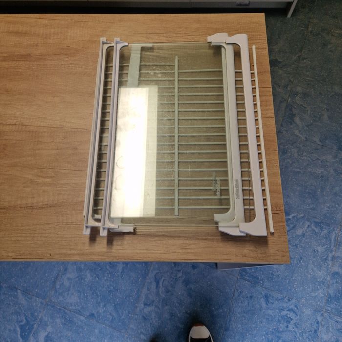 Хладилник с  фризер Беко