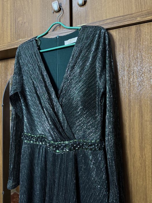 Продам отличное платье