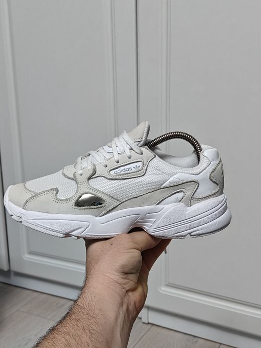 Adidas falcon Nr 38.5