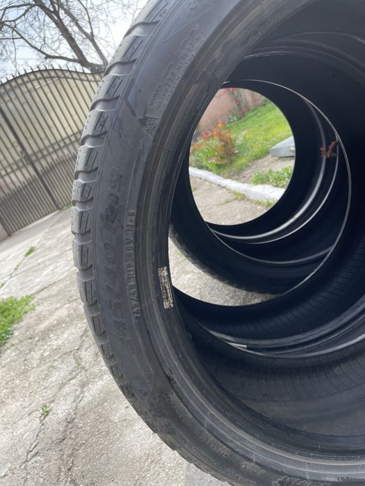 Vând anvelope iarnă Pirelli