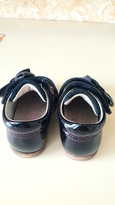 Детская обувь на девочку