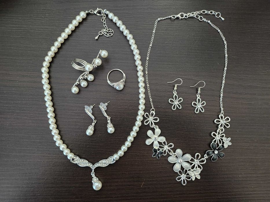 Бижута - колие, пръстен, обеци. брошки