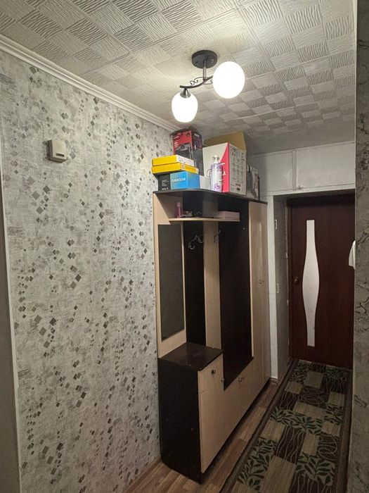 ПРОДАМ КВАРТИРУ 6 микрорайон, 62 дом