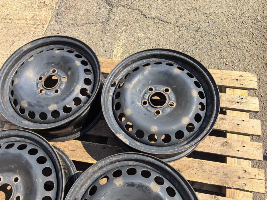 16 цола 5 х 108 мм Форд Мондео / Ес макс / Куга - 14 мм шпилки !