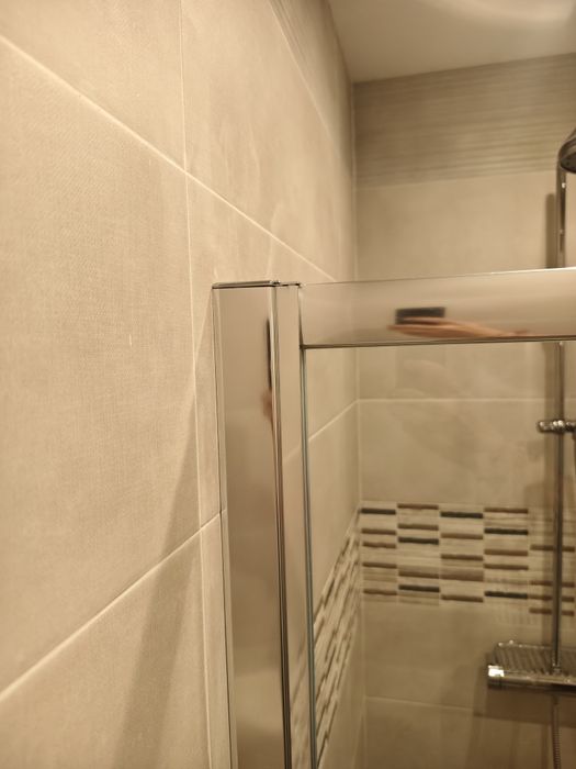 Петоъгълна душ кабина от закалено стъкло