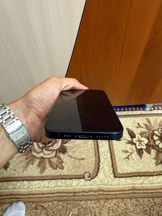 Продам или обменяю 12 айфон