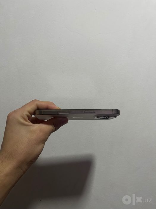 iPhone 16 Pro sotiladi. 128GB, batareya 88%, 625 sikl. Holati ideal,