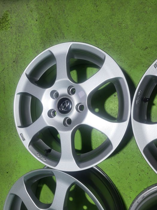 16 5x114.3 Hyundai Kia Mazda лети джанти 5х114.3