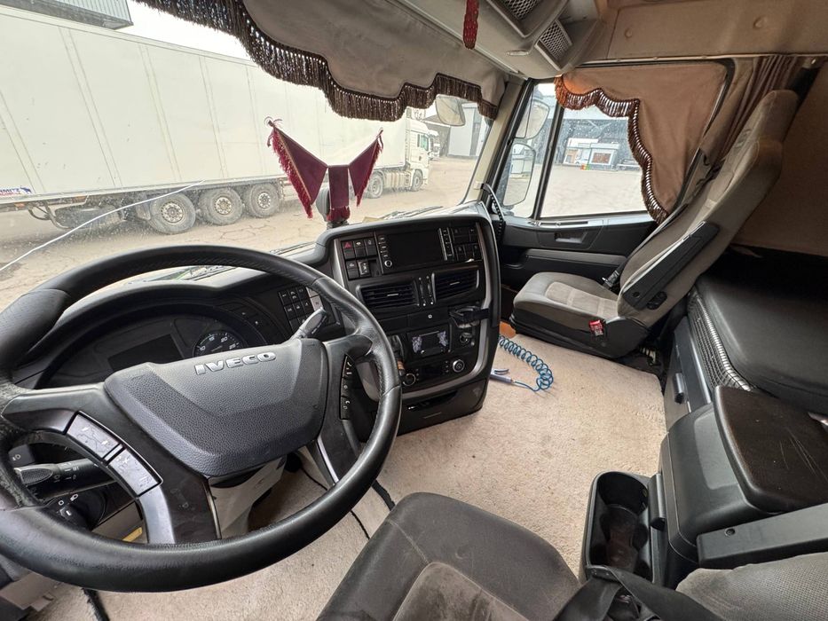 Продается IVECO NP400 год 2019, прицеп KRONE 2018