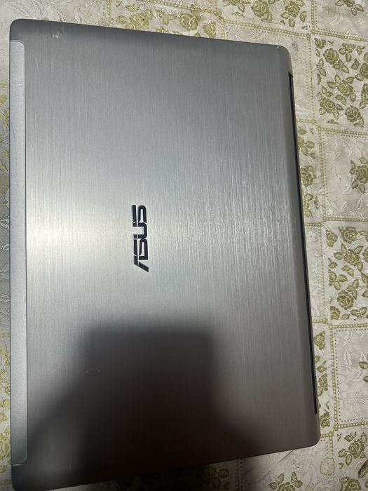 Ноутбук ASUS,Windows 10