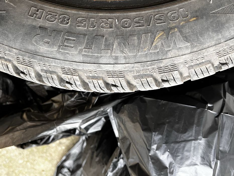 Зимни гуми.