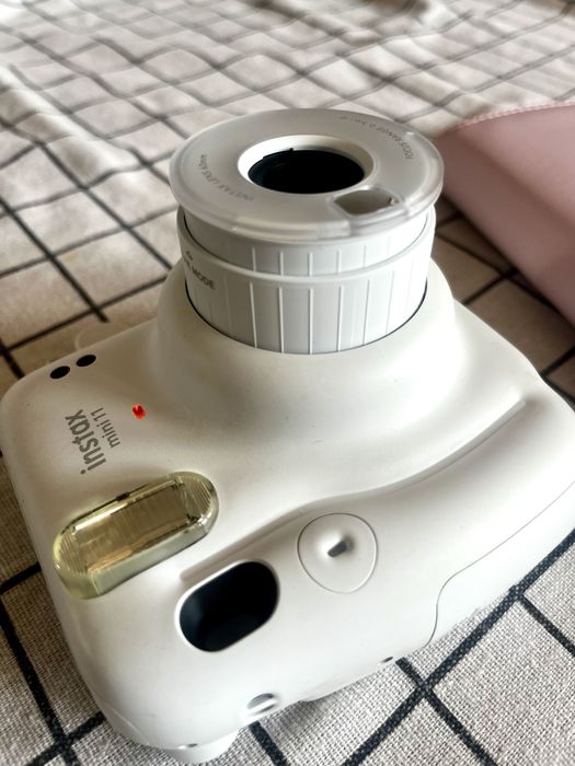 Fujifilm Instax Mini 11 Instant Film Camera, Clay White