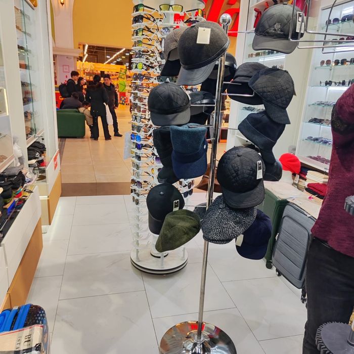 Подставка для головной убор