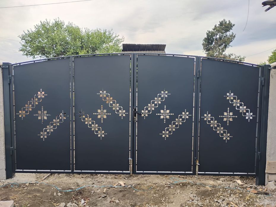 Confectii metalice. Porti Garduri Balustrade.Diferite modele