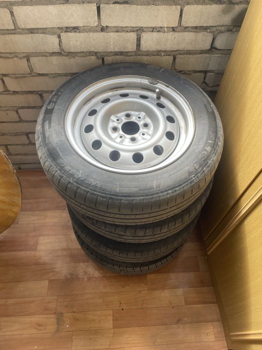 Продам штампы с летней резиной
