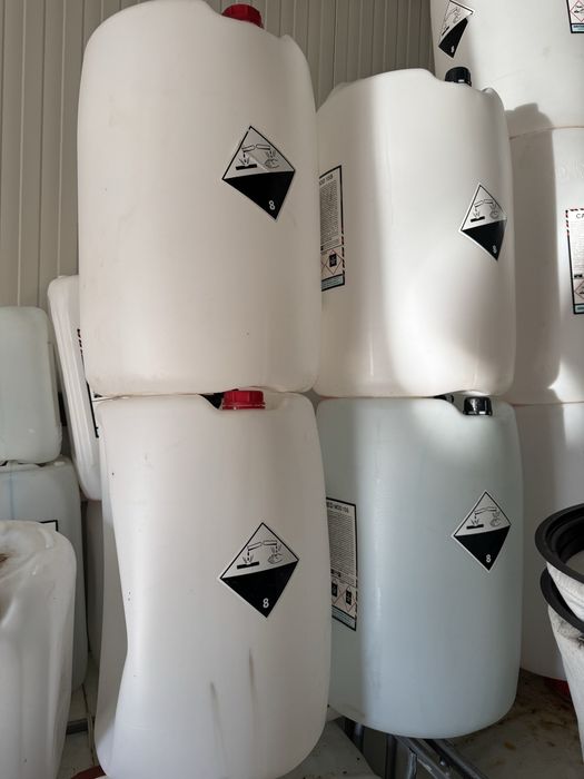 Butoaie/bidoane plastic  60 l