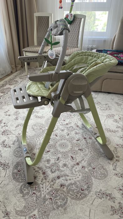 Стульчик для кормления chicco poly magic
