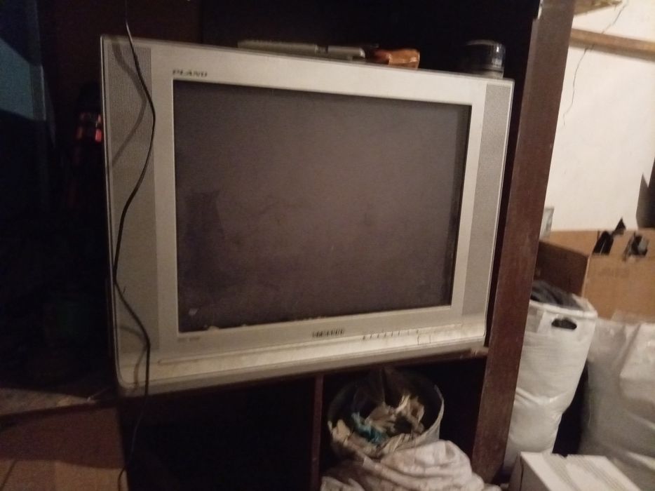 Самсунг телик.                                            И