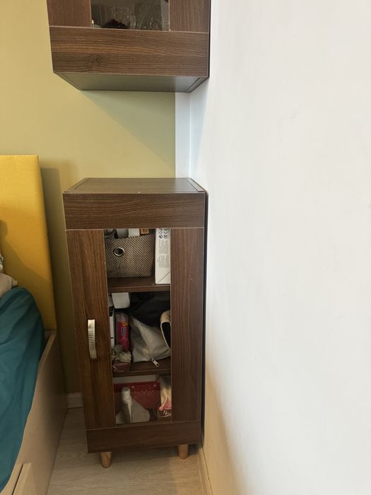 Dulapuri cu geam, vitrine