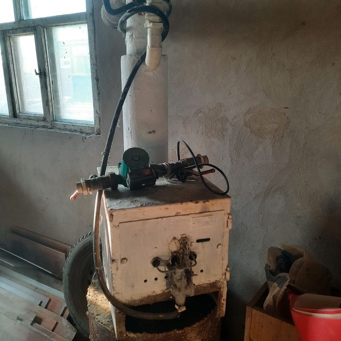 Печи 2в1 көмірде салып жаға беруге болады газғада қосуға болады