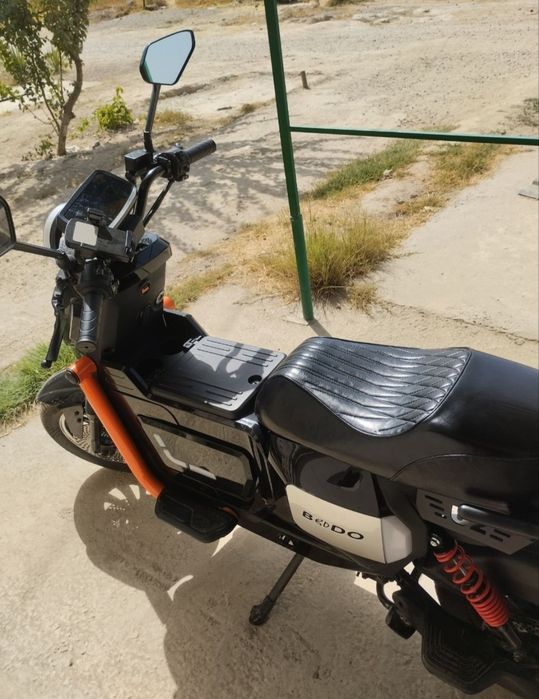 U2 skuter elektroni bike